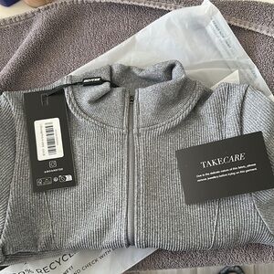 Bo+Tee FlexiRib Cropped Jacket in Grey